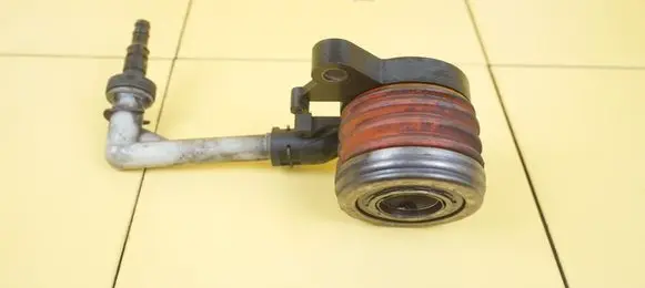 Renault Megane III Clutch slave cylinder R9M402 4HTR42