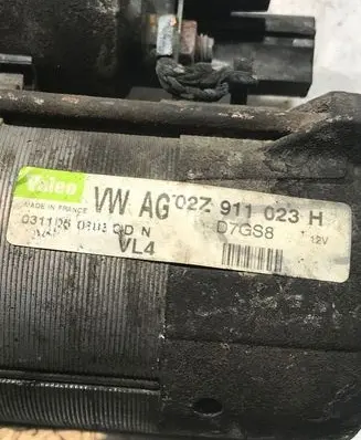 Volkswagen Golf V Starter motor 02Z911023H D7GS8
