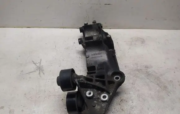 Renault Master III Generator/alternator bracket 117103703R