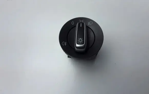 Volkswagen Tiguan Light switch 3C8941431B