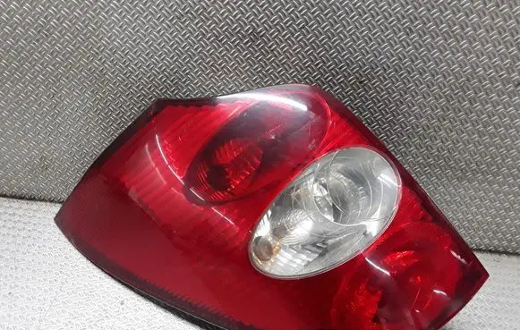Renault Laguna II Rear/tail lights 8200002471