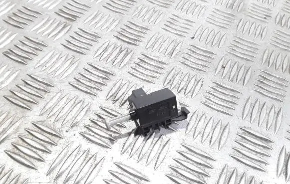 Ford Fiesta Clutch pedal sensor 6G9T11A152AA U3NFA