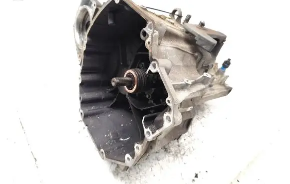 Nissan Qashqai Manual 6 speed gearbox 321004BR1B