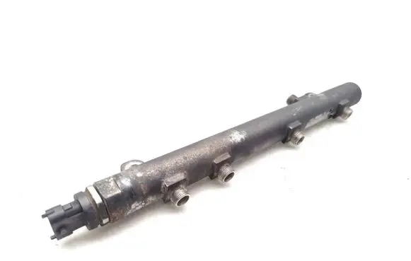 Fuel main line pipe