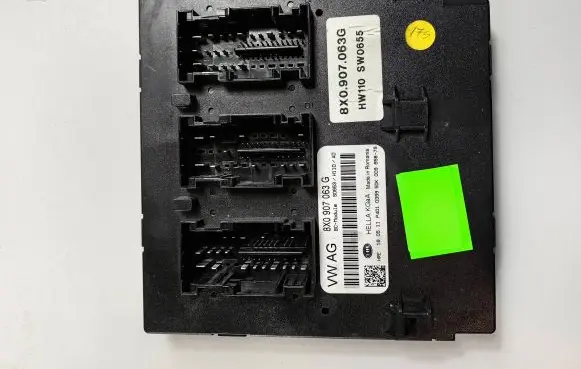 Audi Q3 8U Comfort/convenience module 8X0907063G