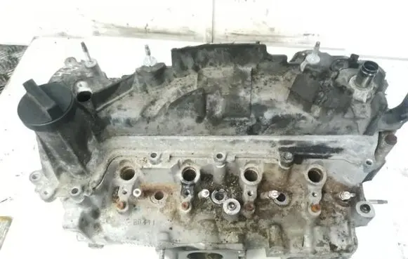 Engine head