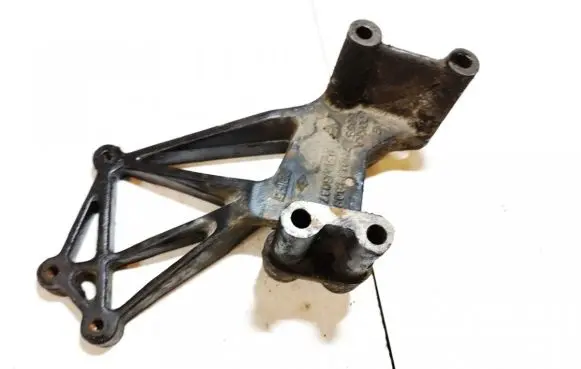 Ford Galaxy Engine mounting bracket 8m019908b 95vw6037bb