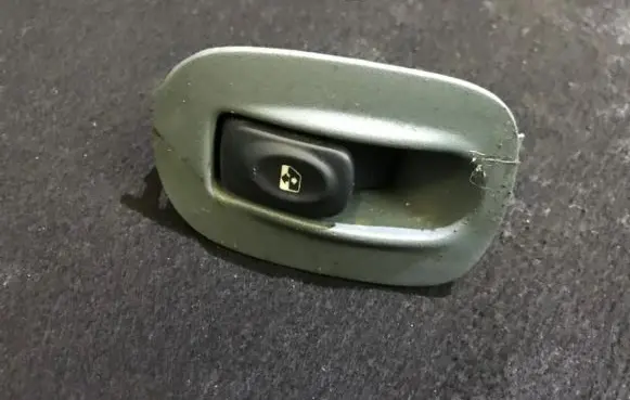 Renault Scenic I Electric window control switch 7700836270