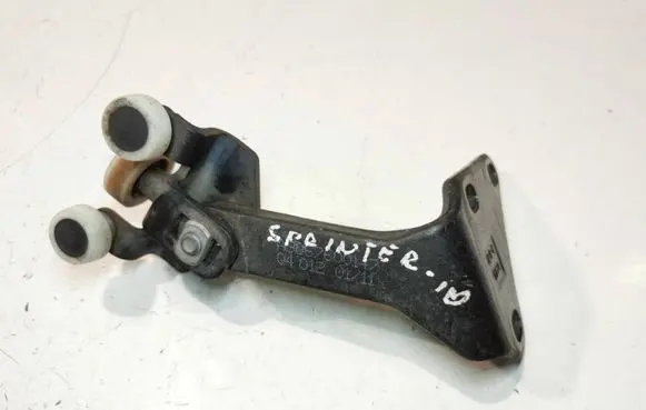 Mercedes-Benz Sprinter W906 Sliding door upper roller guide/hinge A9067600147