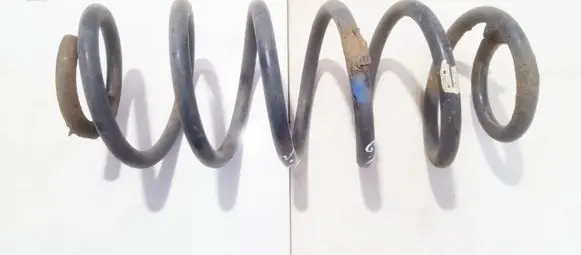 Toyota Auris 150 Rear coil spring