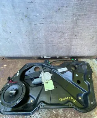 Seat Leon (1M) Front door window regulator with motor 