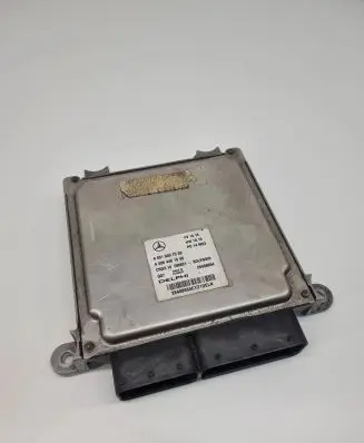 Mercedes-Benz C W204 Engine control unit/module A6519007500 28408654 A0064461540
