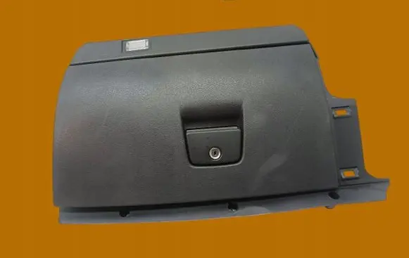 Glove box