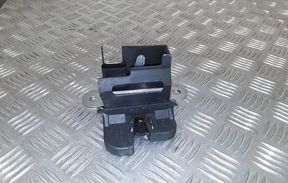Volkswagen Golf Plus Tailgate/trunk/boot lock/catch/latch 3c9827645a