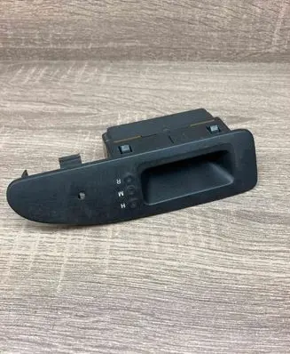 Hyundai Scoupe Clock 9450023200 23600