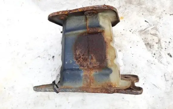 Chevrolet Captiva Front bumper mounting bracket