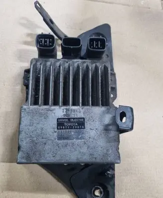 Toyota RAV 4 (XA30) Fuel injection control unit/module 8987120070 1310001371