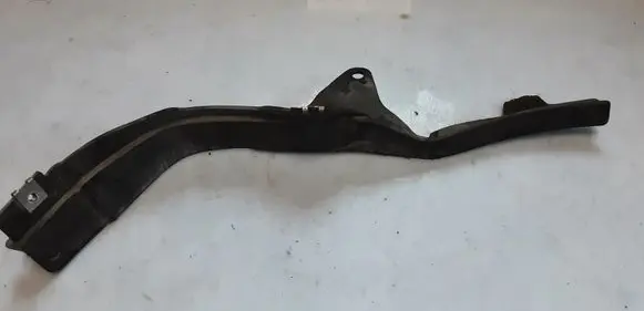 Audi Q7 4M Front splash guards bracket 4M0853887C