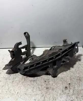 Audi A4 S4 B8 8K Headlight/headlamp mounting bracket 8K0805607A 2002837