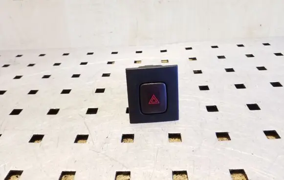 Volvo XC70 Hazard light switch 30710106