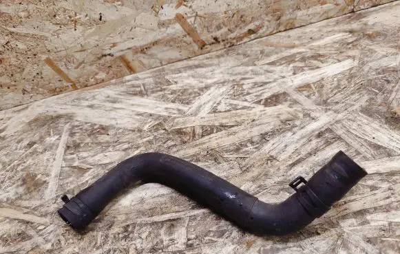 Porsche Panamera (970) Engine coolant pipe/hose 94610645720