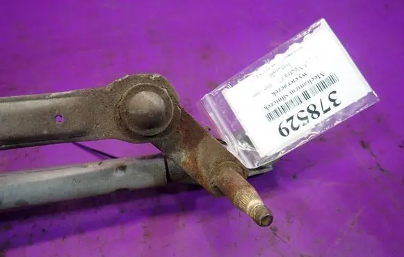 Opel Vectra C Front wiper linkage and motor 