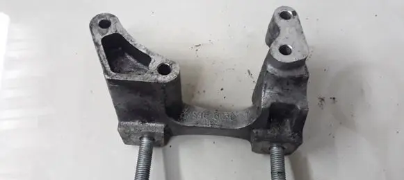 Ford Focus Engine mounting bracket XS406030BB