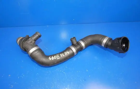 Volvo S60 Engine coolant pipe/hose