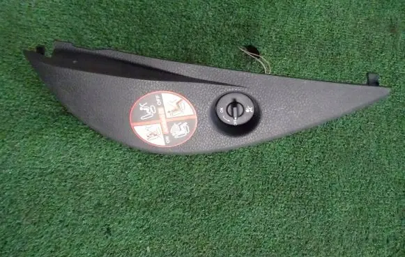 Renault Modus Dashboard side end trim 8200326852