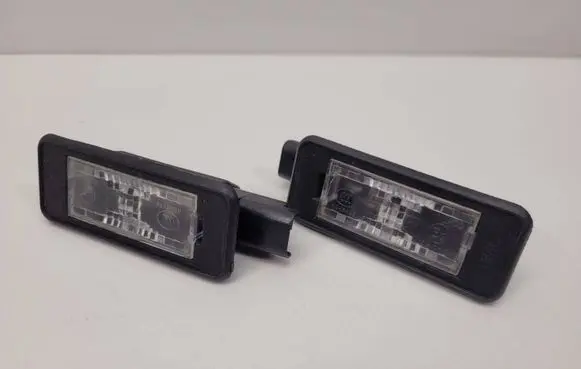 Citroen C3 Number plate light 9682403680