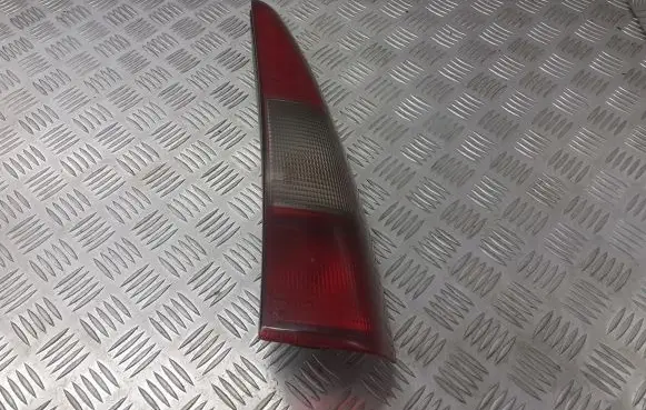 Volvo V70 Rear/tail lights 9157800