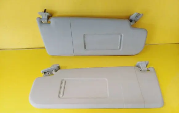Volkswagen Golf V Sun visor