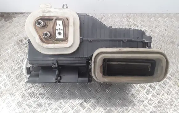 Opel Insignia A Interior heater climate box assembly 13345110