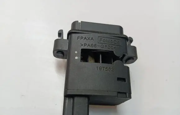 Ford Mustang VI Interior temperature sensor 19T562