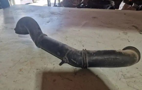 Volvo S60 Intercooler hose/pipe 30645293