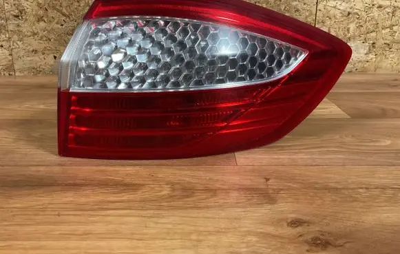 Ford Mondeo MK IV Rear/tail lights 7S7113404B