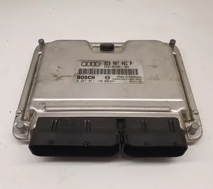 Volkswagen PASSAT B5.5 Engine control unit/module 8E0907401P 0281011136 1039S01813