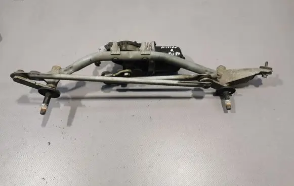 Nissan Qashqai Front wiper linkage and motor 28800JD900