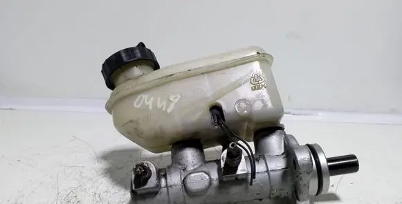 KIA Sorento Master brake cylinder