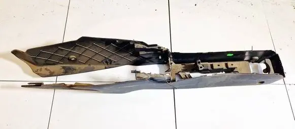 Ford Fiesta Center console 0526100792601 0526-1007926-01