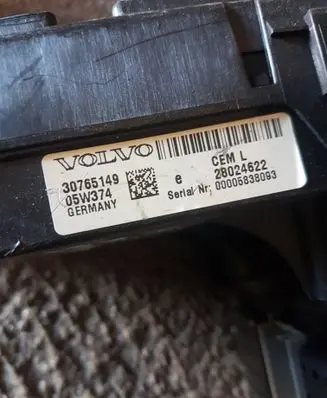 Volvo V70 Fuse module 30765149 28024622 05WA74