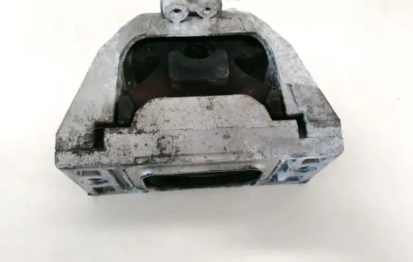 Audi TT Mk1 Engine mount bracket