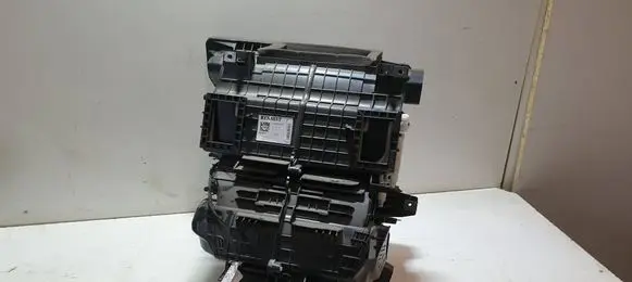 Dacia Sandero II Interior heater climate box assembly 272700774R 200866297 5Y1900000