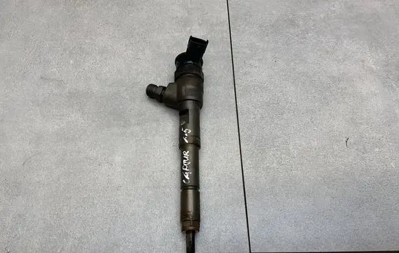 Renault Captur Fuel injector H8201108033 0445110485