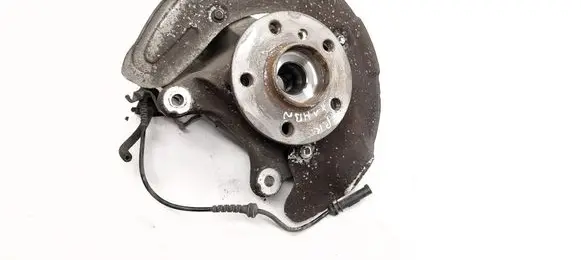 BMW X1 F48 F49 Front wheel hub 6876645