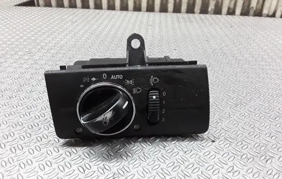 Mercedes-Benz E W211 Light switch 2115450304