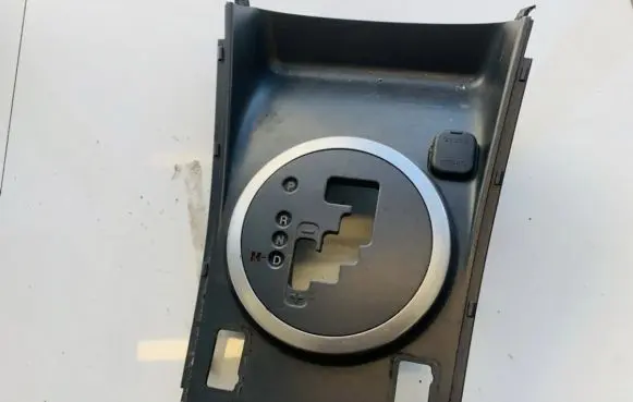 Mazda CX-7 Gear shifter surround trim plastic eg2164341 eg2164350