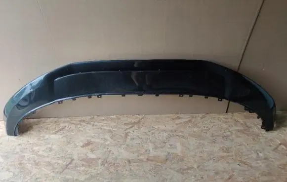 Audi RS Q8 Front bumper lip 4M8807513B