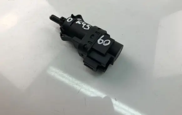 Ford Mondeo MK IV Other switches/knobs/shifts 3M5T13480AC