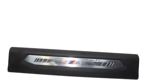 BMW 1 F40 Front sill trim cover 7469183